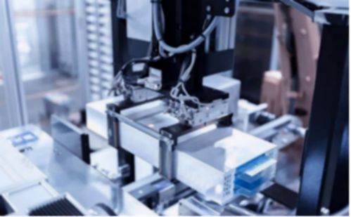 蔚蓝锂芯 公司有4680等多种锂电池产品的技术研发